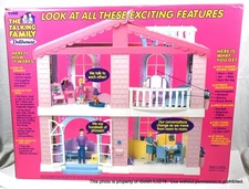 VINTAGE TYCO THE TALKING FAMILY DOLLHOUSE in Box w/ People, Dog, Furniture, Etc.
