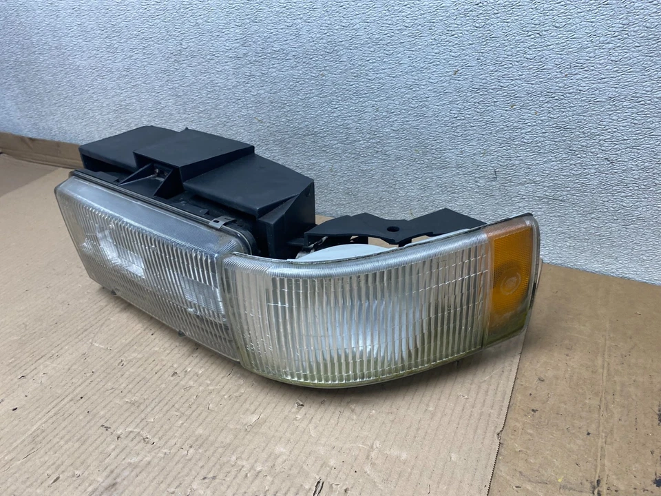 1993 年至 1996 年凯迪拉克 Fleetwood 左球杆 LH 卤素车头灯烧烤架 U2619 DW — 第 2/4 张图片