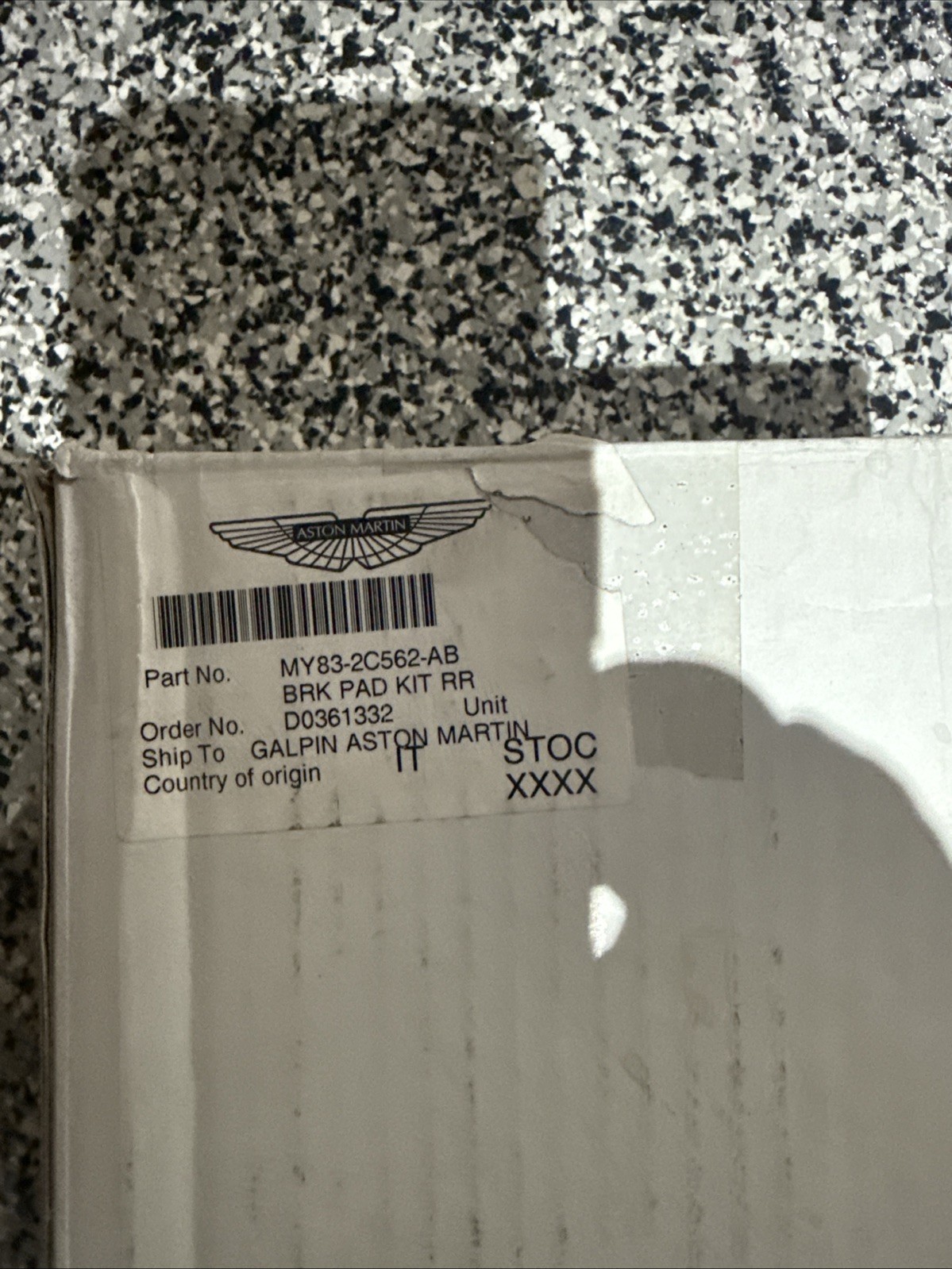 GENUINE ASTON MARTIN REAR BRAKE PAD KIT OEM NEW MY83-2C562-AB