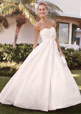 Vera Wang Wedding Dress, Sz 8, Cream Color, Sweetheart, Empire Waist, Pockets