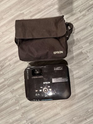 Epson LCD Projector H429A   HDMI, VGA   Great Working Condition