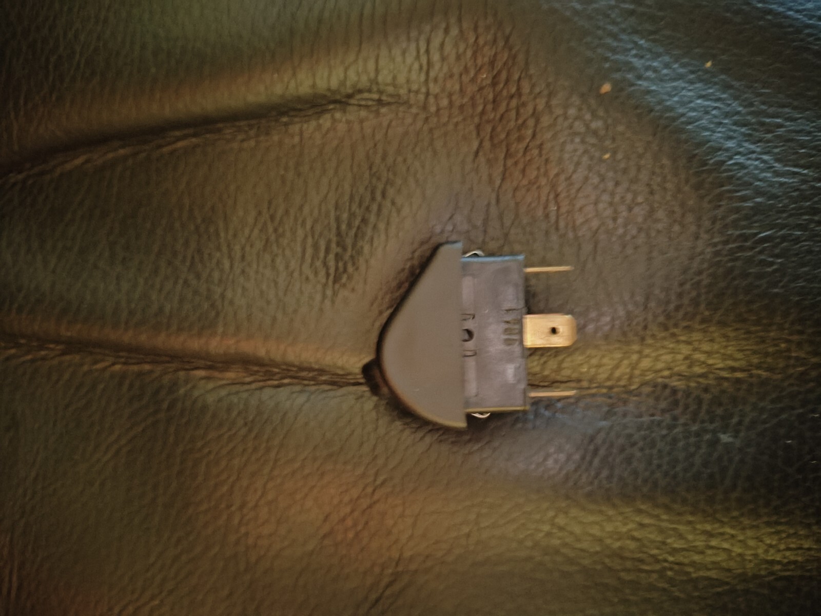 FERRARI F355  REAR WINDOW DEFOGGER SWITCH 171069