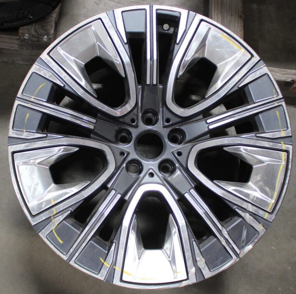 2023 BMW I7 OEM Wheel Rim 20x10.5 20