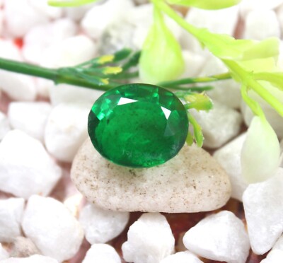 Green Emerald Oval Shape 13.50 Ct Colombia Transparent Certified Gemstone OMQ
