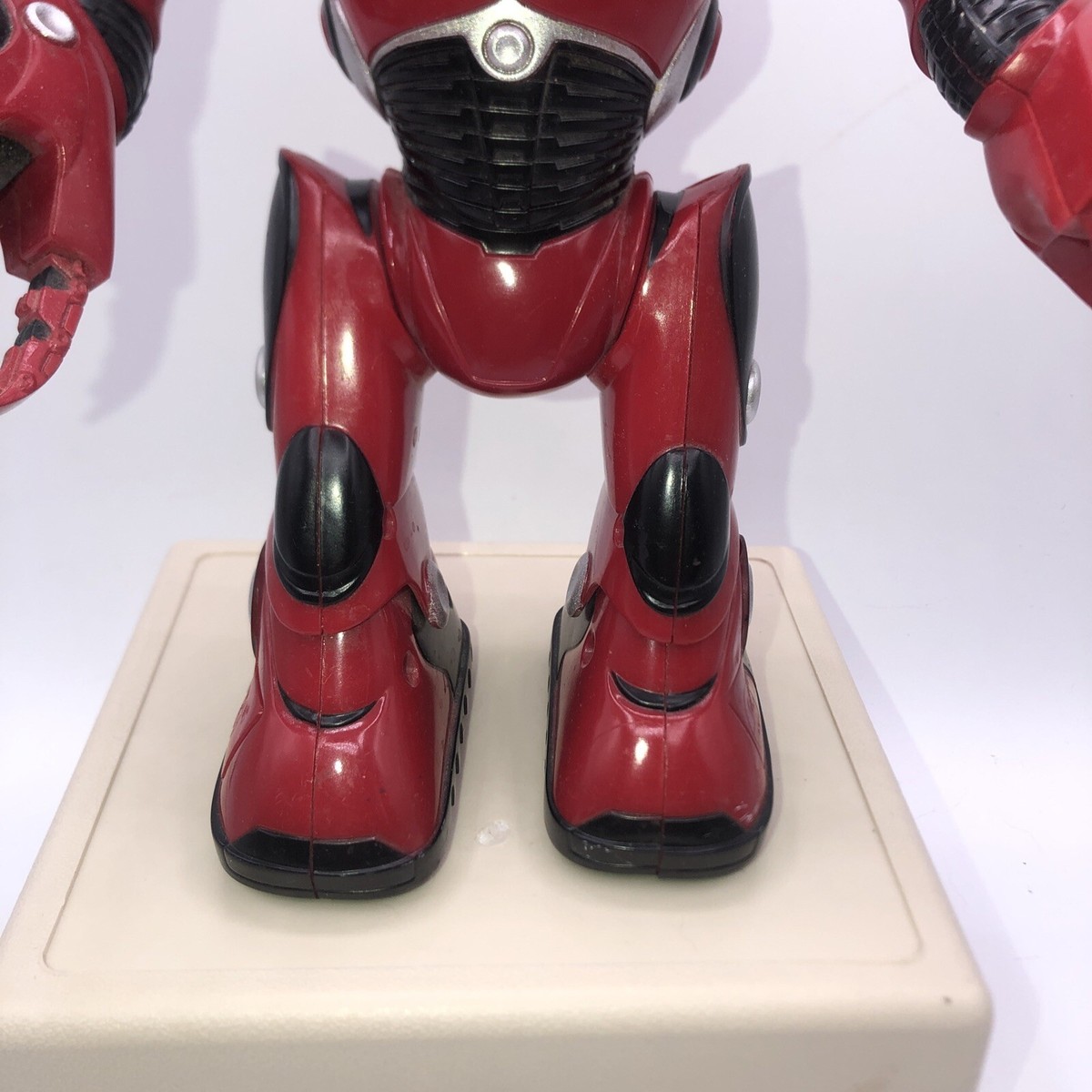Robonetics Robosapien V2 RED Robot Mini 8.5” WowWee 2005