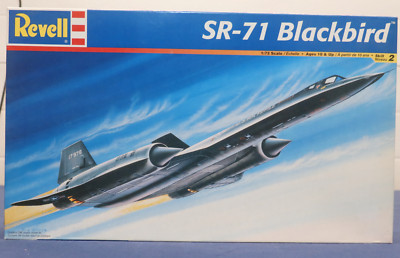 Revell 1:72 - SR-71 Blackbird Scale Plastic Kit Model - Lockheed USAF