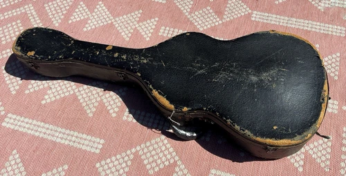 1930’s Gibson L-00 Case