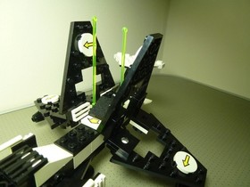 Lego Space Blacktron II 6812 Grid Trekkor, 6832  Super Nova, 6887 Allied Avenger