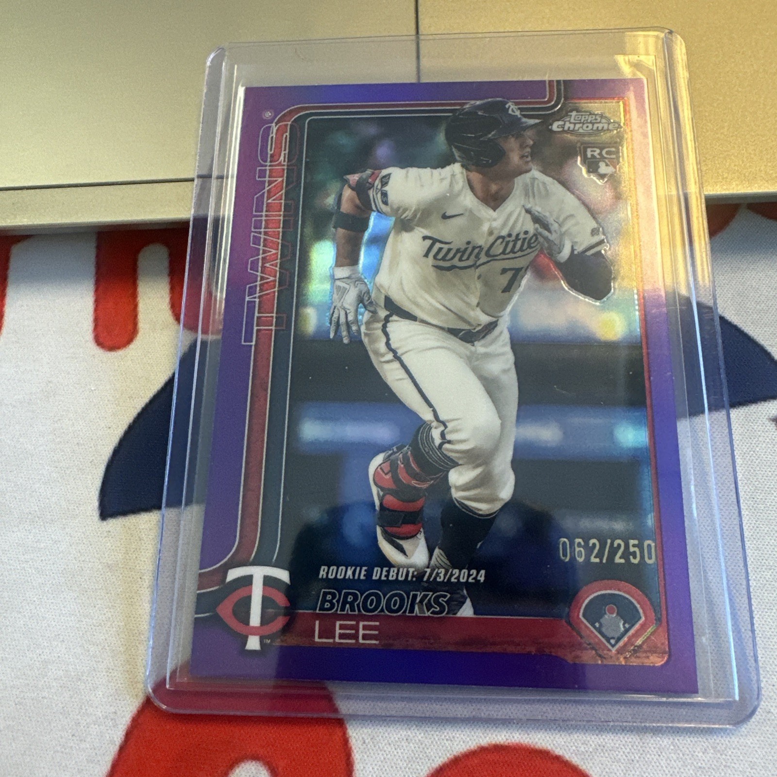 2025 Topps Chrome Update Brooks Lee RC Purple Refractor /250 Rookie Debut