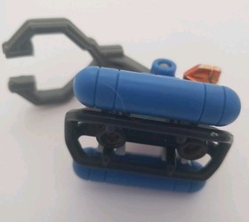 Galoob Micro Machines Set of 2 Attach Helicopter and Deep Sea Hunter Crane