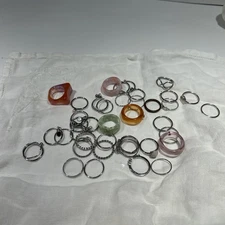 Lot Of 38 Costume Jewelry Rings Plastic And Silver Colored Size 4.5-7.5