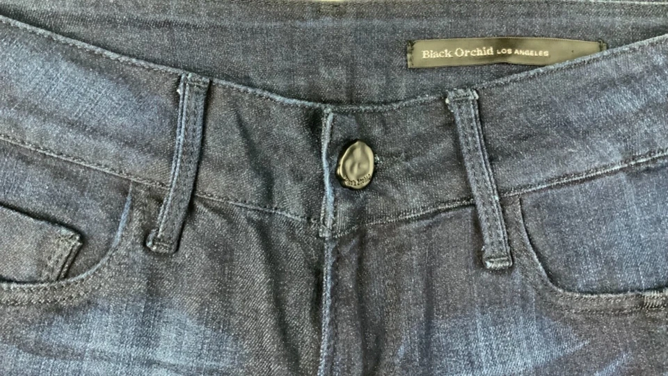 Pantalones de mezclilla ajustados negros orquídea para mujer talla 26 elásticos imitación cuero rayas tiro bajo Foto 3 de 4