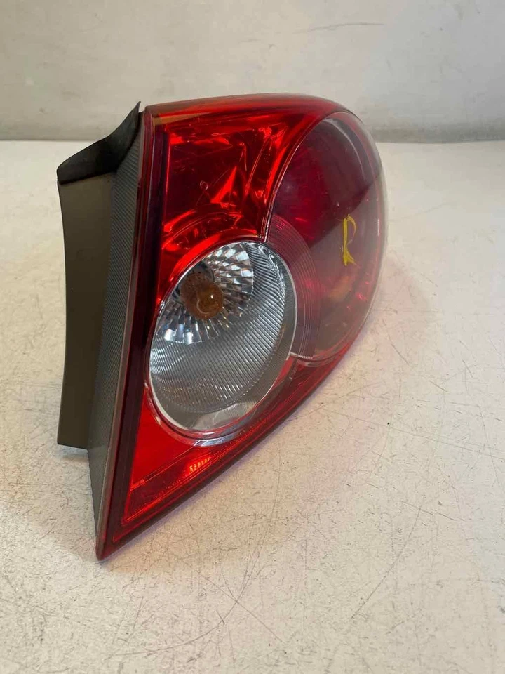 Conjunto de luces traseras de pasajero Rh montado en cuarto OE 2xl950100 para MAZDA 6 2003-2005 Foto 2 de 4