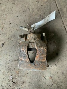 VW Golf 4 IV 1,4 L Bremszange Bremssattel  Vorne Rechts  FS III