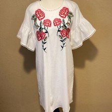 THML White Shift Dress with rose Floral Embroidery, textured fabric, Size Medium