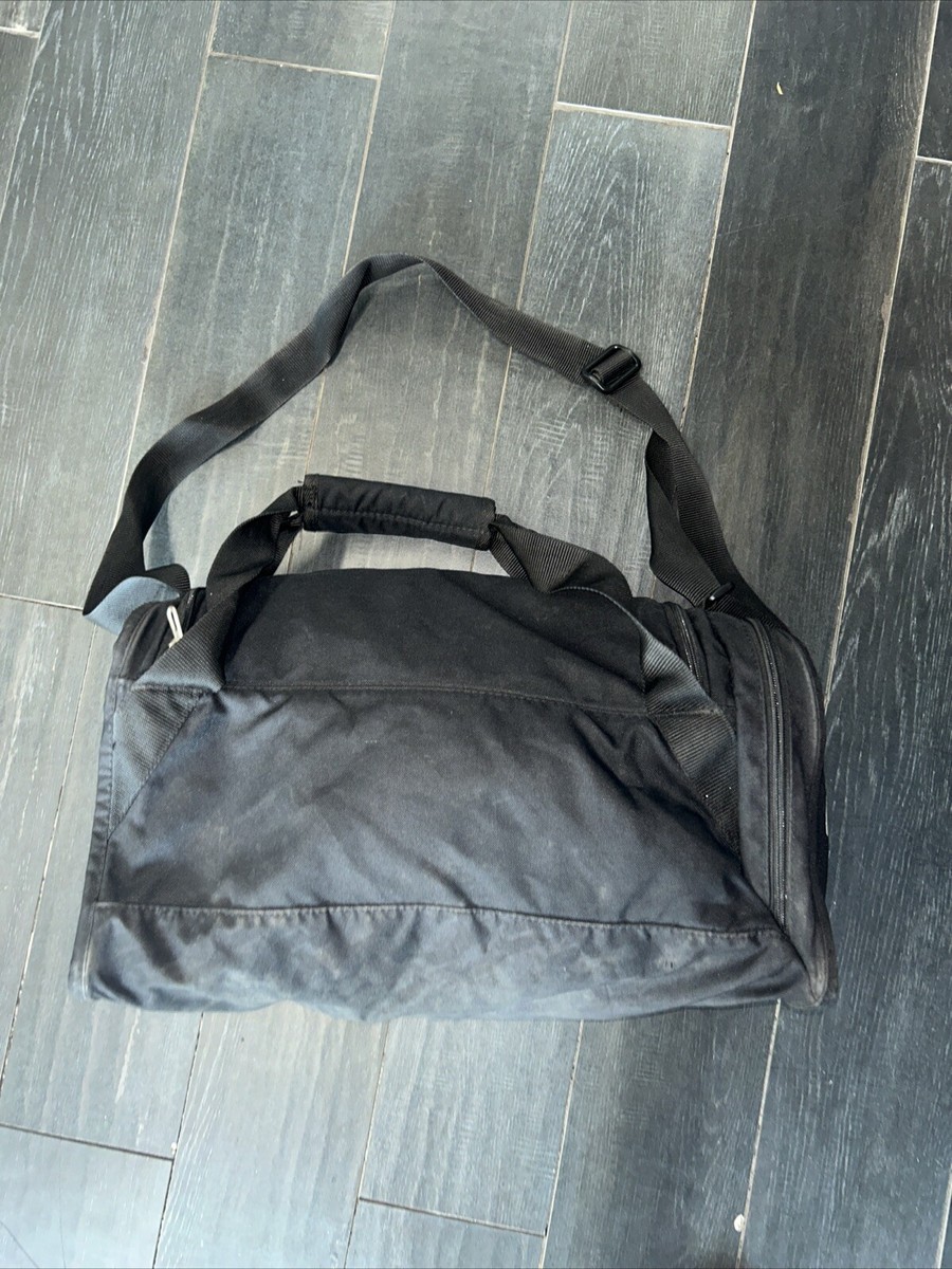 nike duffel bag rn 56323 ca 05553