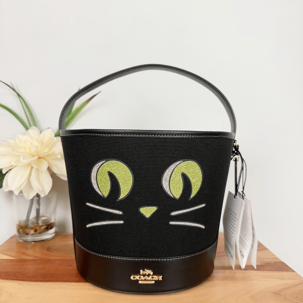 30303　新品 CLUMSY PICTURES COACHJAC KET 30303 新品 CLUMSY PICTURES COACHJAC KET COACH Logo Jacquard
