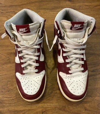 team red nike dunk high