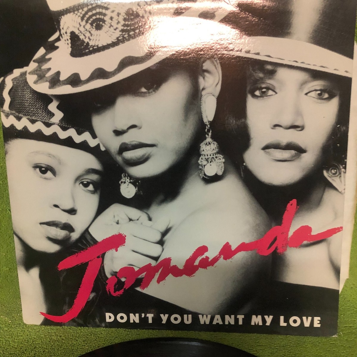 Jomanda – Don't You Want My Love - 12