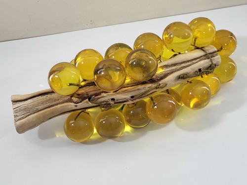 Vintage Large 14" Lucite Acrylic Amber Grape Cluster On Driftwood MCM - Picture 8 of 13