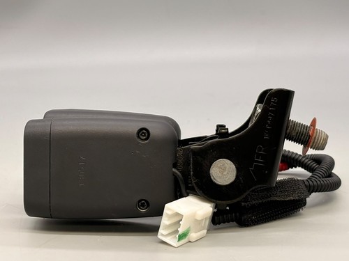 KIA SPORTAGE 2 SL 2013 - Rear Centre Seat Belt Buckle Set (Twin) 898303U200WK