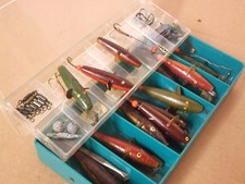Vintage cantilever plastic spinner lure box + Devons
