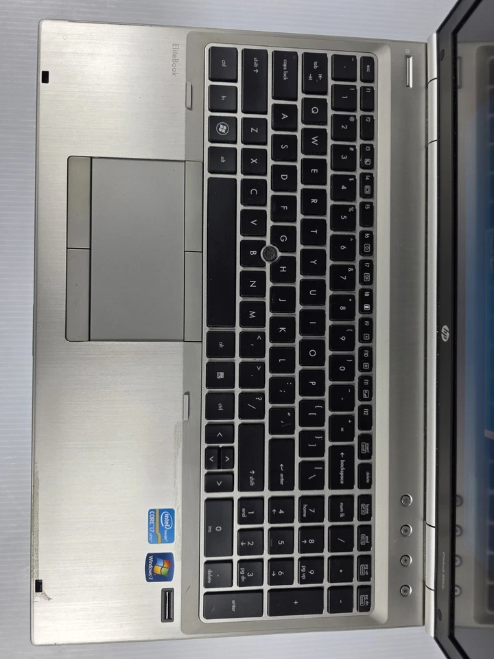 HP EliteBook 8560p 15.6" Laptop Intel i7-2620M 2.40 GHz 16GB RAM 120GB SSD  - Image 3 of 4