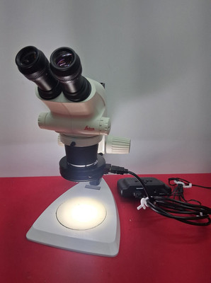 LEICA S4E STEREO ZOOM MICROSCOPE 6.3 -30 X MAGNIFICATION WITH STAND & LED LIGHT