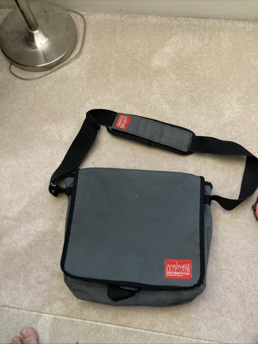 Manhattan Portage 13-Inch Deluxe Computer Bag Black | eBay