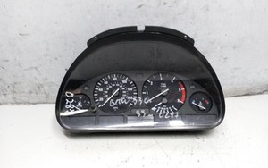 BMW 5 E39 Kombiinstrument 87001313 3.0 Diesel 1999 27726375