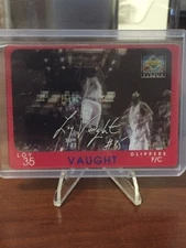 1997-98 Upper Deck Diamond Vision Loy Vaught S12