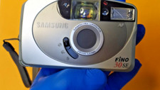 Samsung Fino 30 SE Point  Shoot 35mm Film Camera 28mm Lens Silver  Case