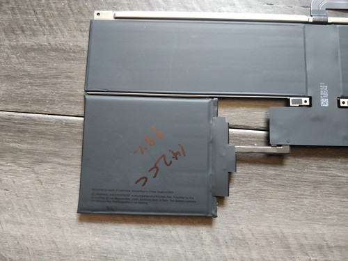 Genuine, Apple Macbook Air 13 inch , A2681, M2, A3113 M3, Battery, A2669 - Picture 2 of 3