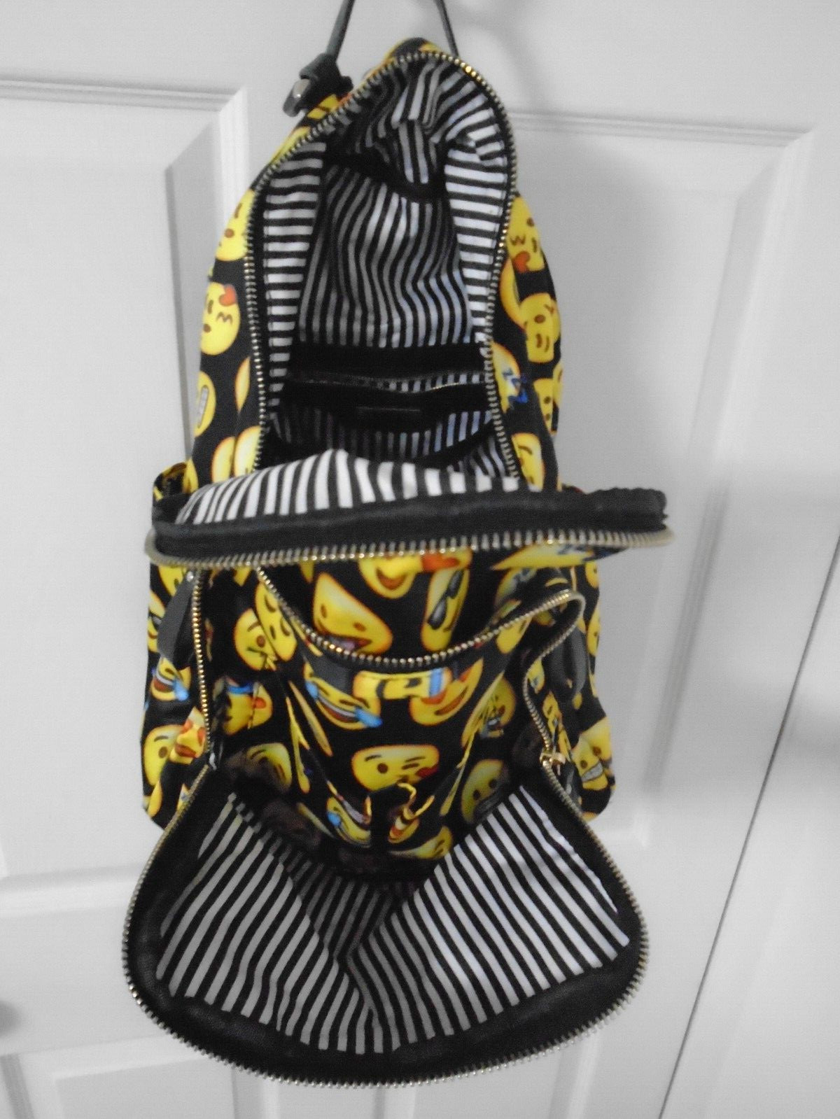 MMS Backpack Size Medium Multicolor - image 16