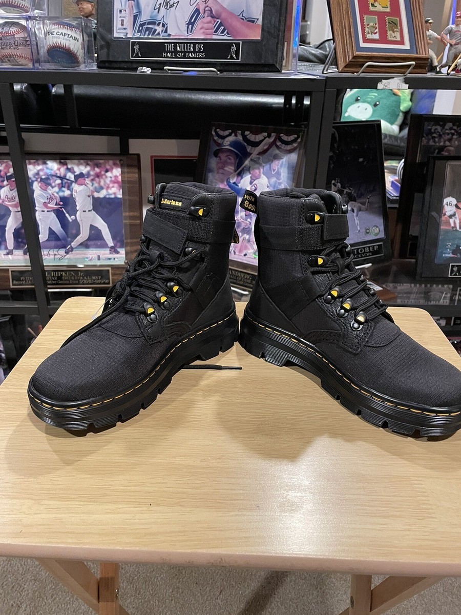 Lucky dogs 　Dr.Martens レディースSK09U Dr. Martens x Hello Kitty 1461 Women's Platform Shoes Size 7