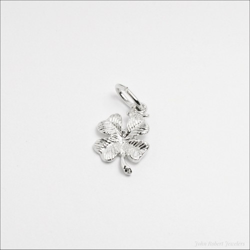 Sterling Silver Charm Four Leaf Clover New - 第 1/1 張圖片