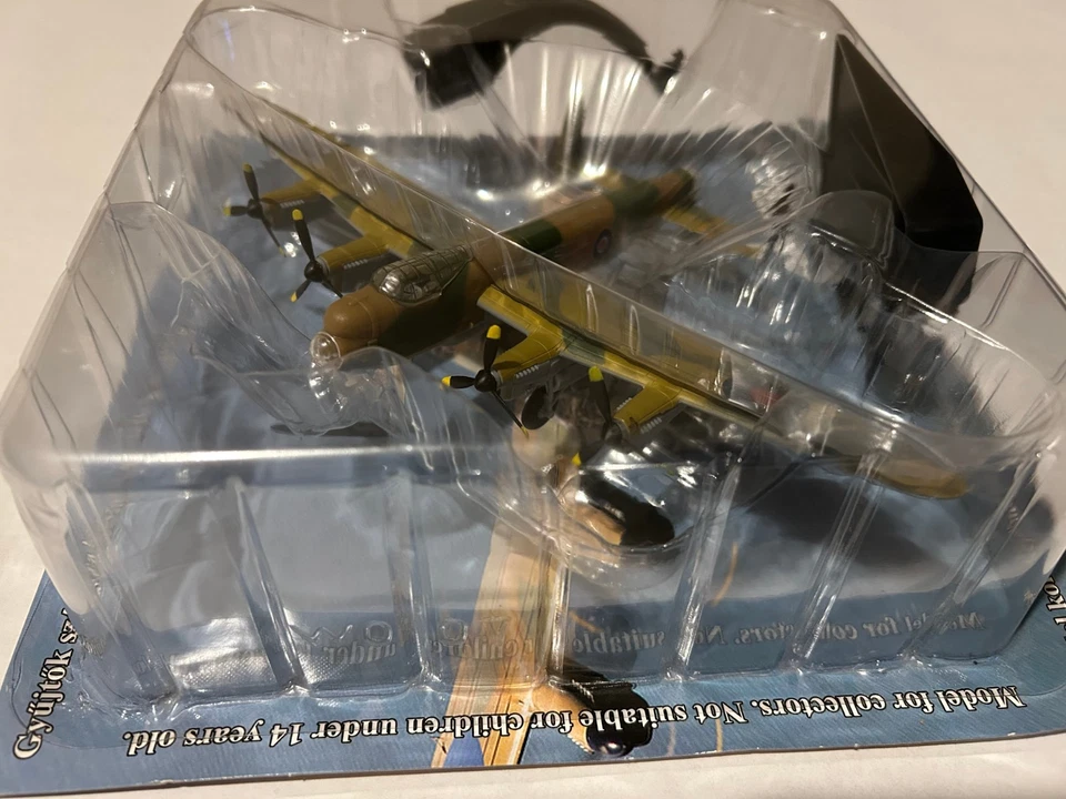 1/144 scale Lancaster BI die-cast model aircraft by Amercom - image 3 of 4