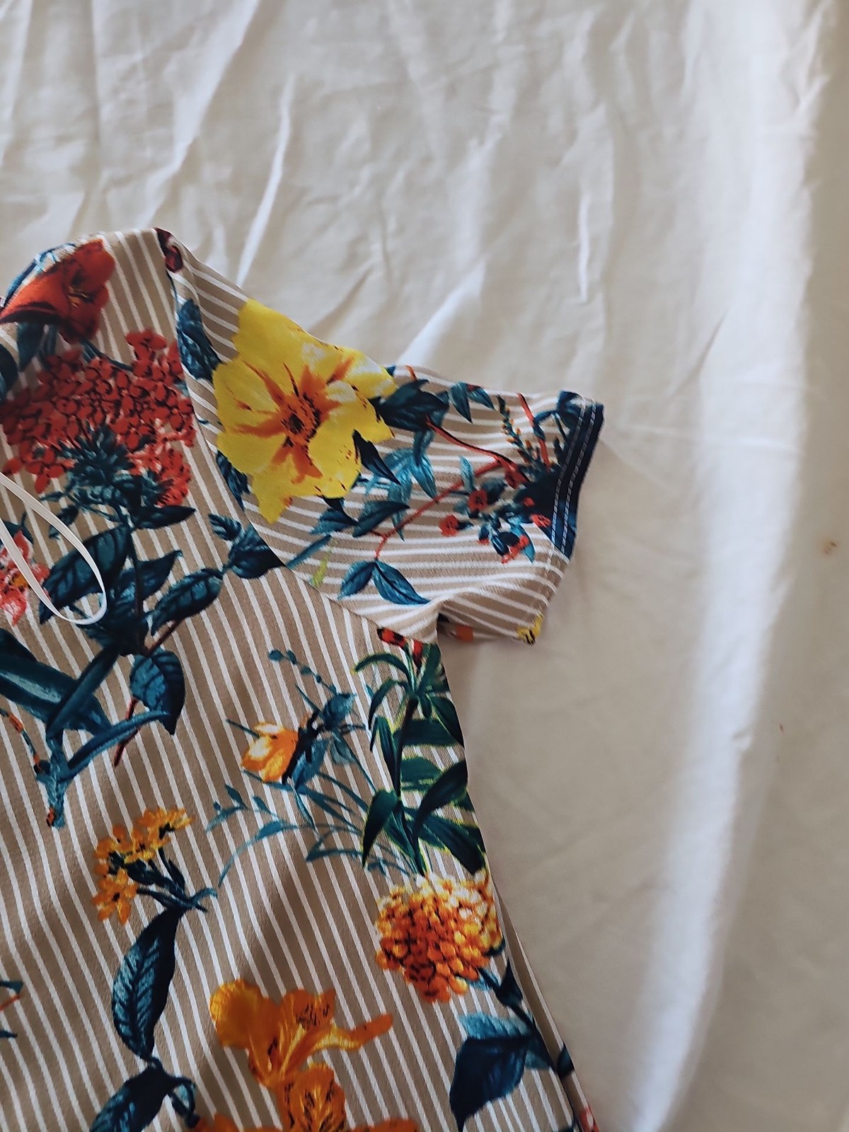 Envy I Floral Striped Short Sleeve Blouse NWT image 3