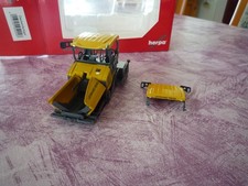 Herpa 950046  Asphalt Straßen Deckenfertiger Leonhard Weiss Maßstab 1:87  in OVP