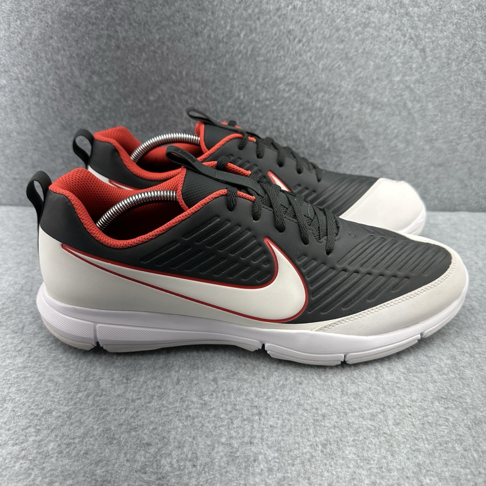 Men&rsquo;s Size 12 White Red Black Sneakers