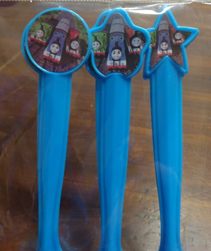 Tenedores cucharas pajitas decoración fiesta cumpleaños Thomas and Friends Foto 4 de 4