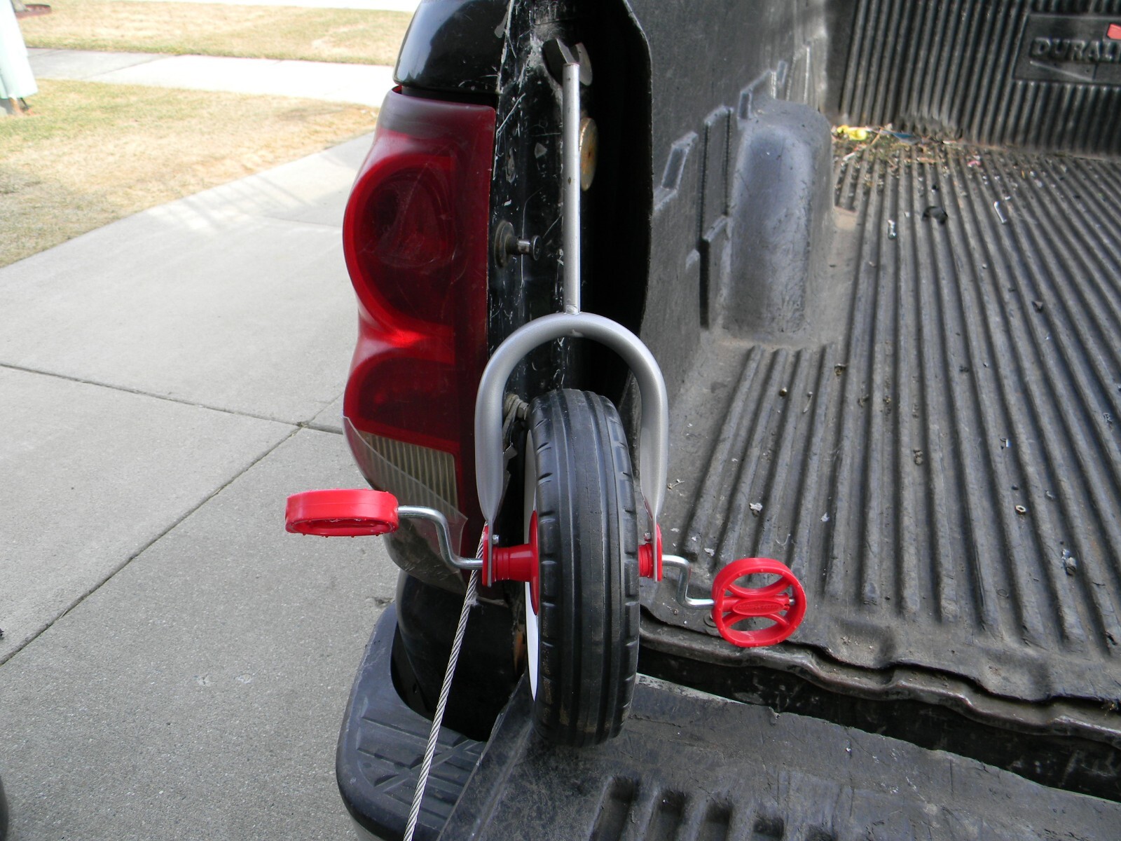RADIO FLYER RED TRICYCLE WHEEL WITH PEDAL