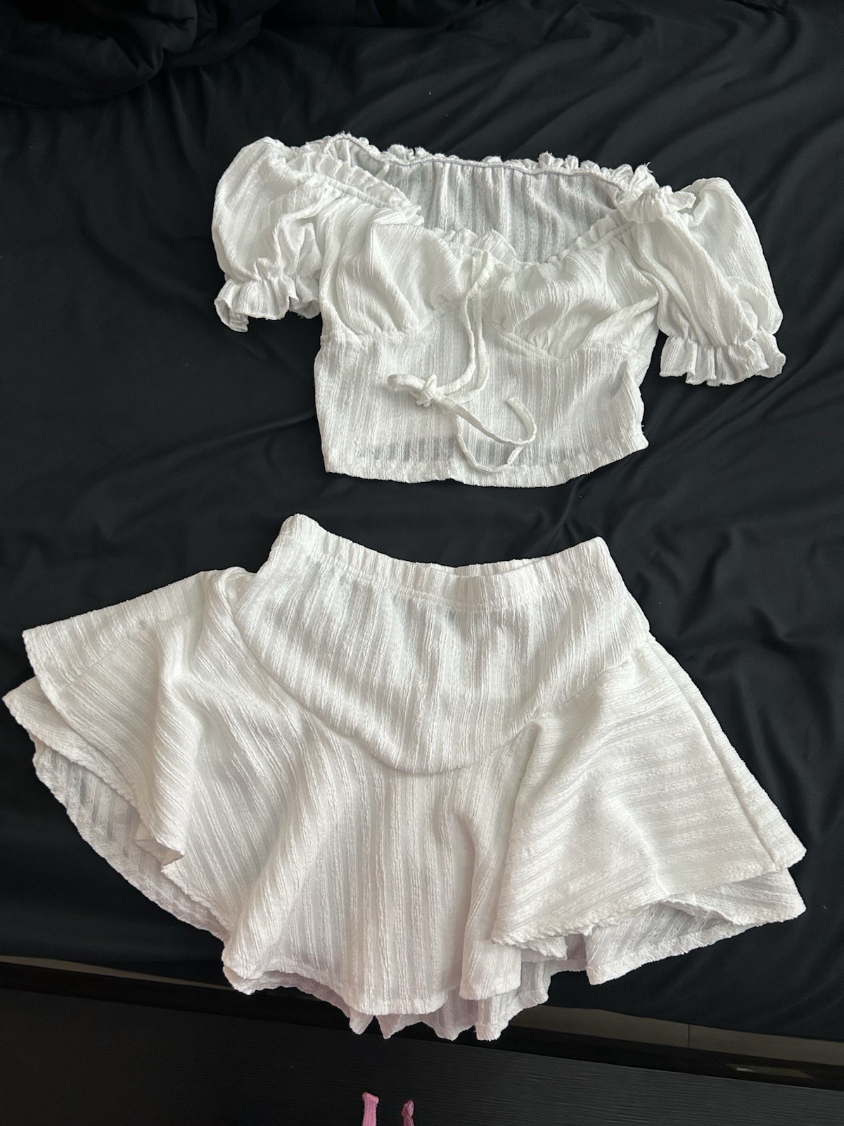 Women’s White 2 Piece Set Off-Shoulder Short Sleeve Crop Top & Skirt
