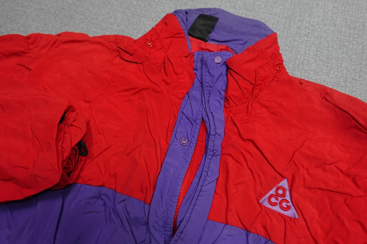 Preços baixos em Jaquetas Nike Vermelho Regular Activewear para