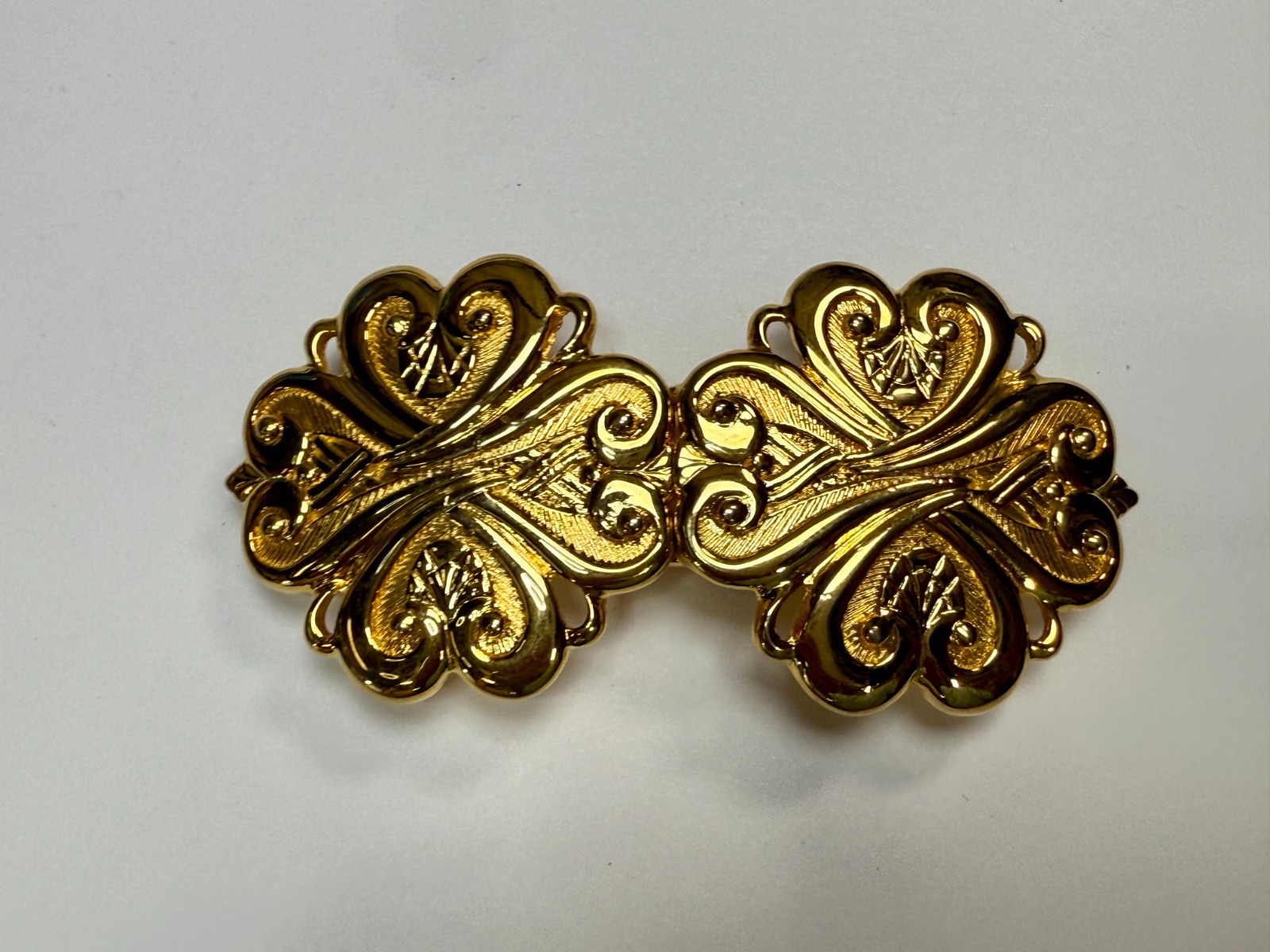 Baroque Pattern Interlocking Two Piece Gold Tone … - image 11