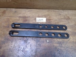 JOHN DEERE 850 950 1050 72 BELLY MOWER LIFT LINKS AM38101