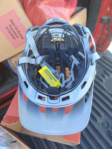 Bell Sixer MIPS (B0622) Helmet Size M( 55-59cm) Size M - Picture 5 of 8