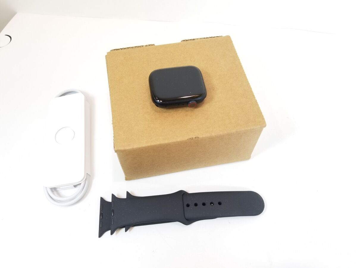 Apple Watch Series 8 - GPS + GSM Cellular 45mm Smart Watch - Excellent