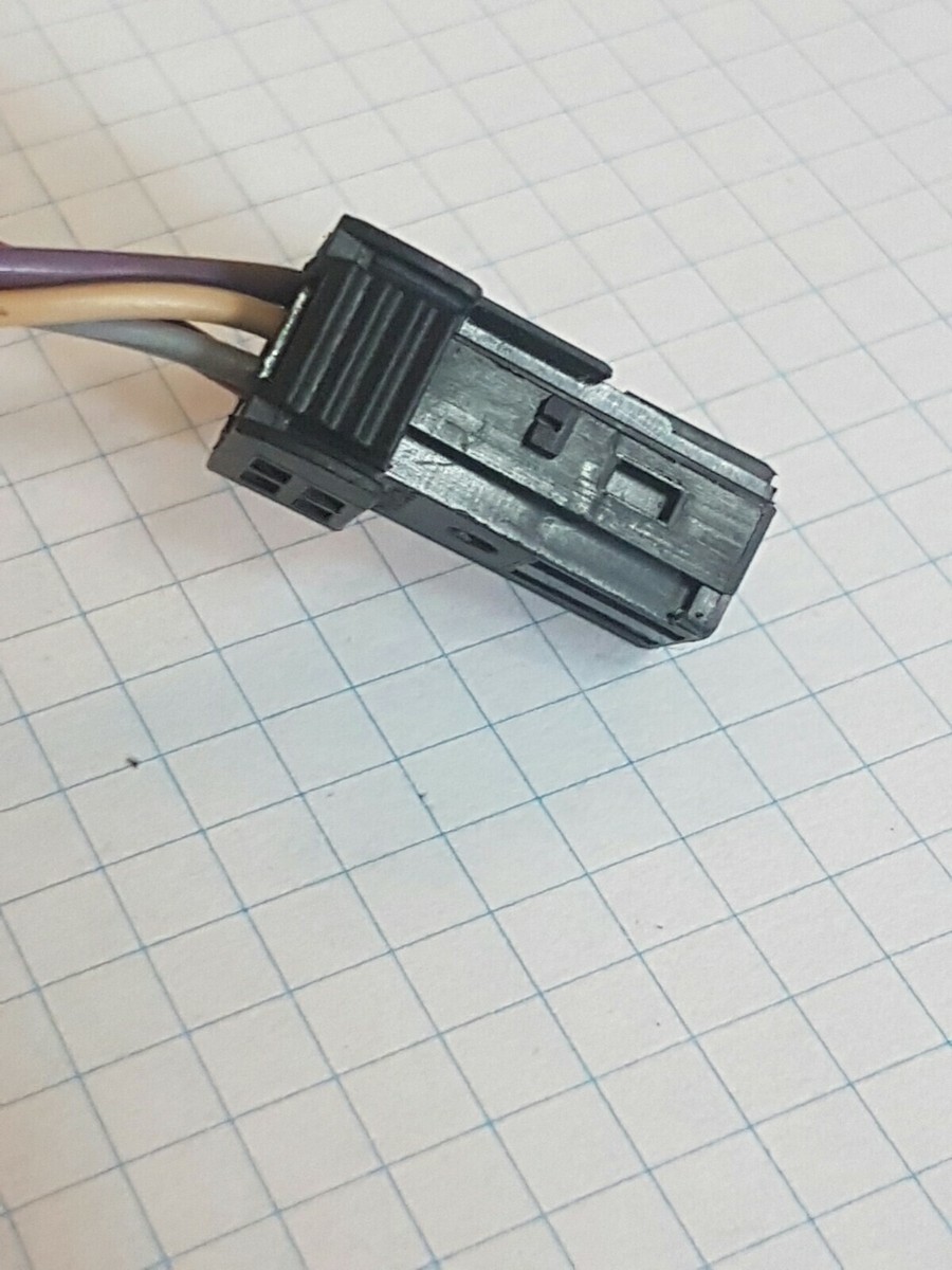 Connecteur Prise Peugeot Citroën 9663510180 Pour BSI, Ampoule, C4 Picasso - Occasion, Fonctionnel