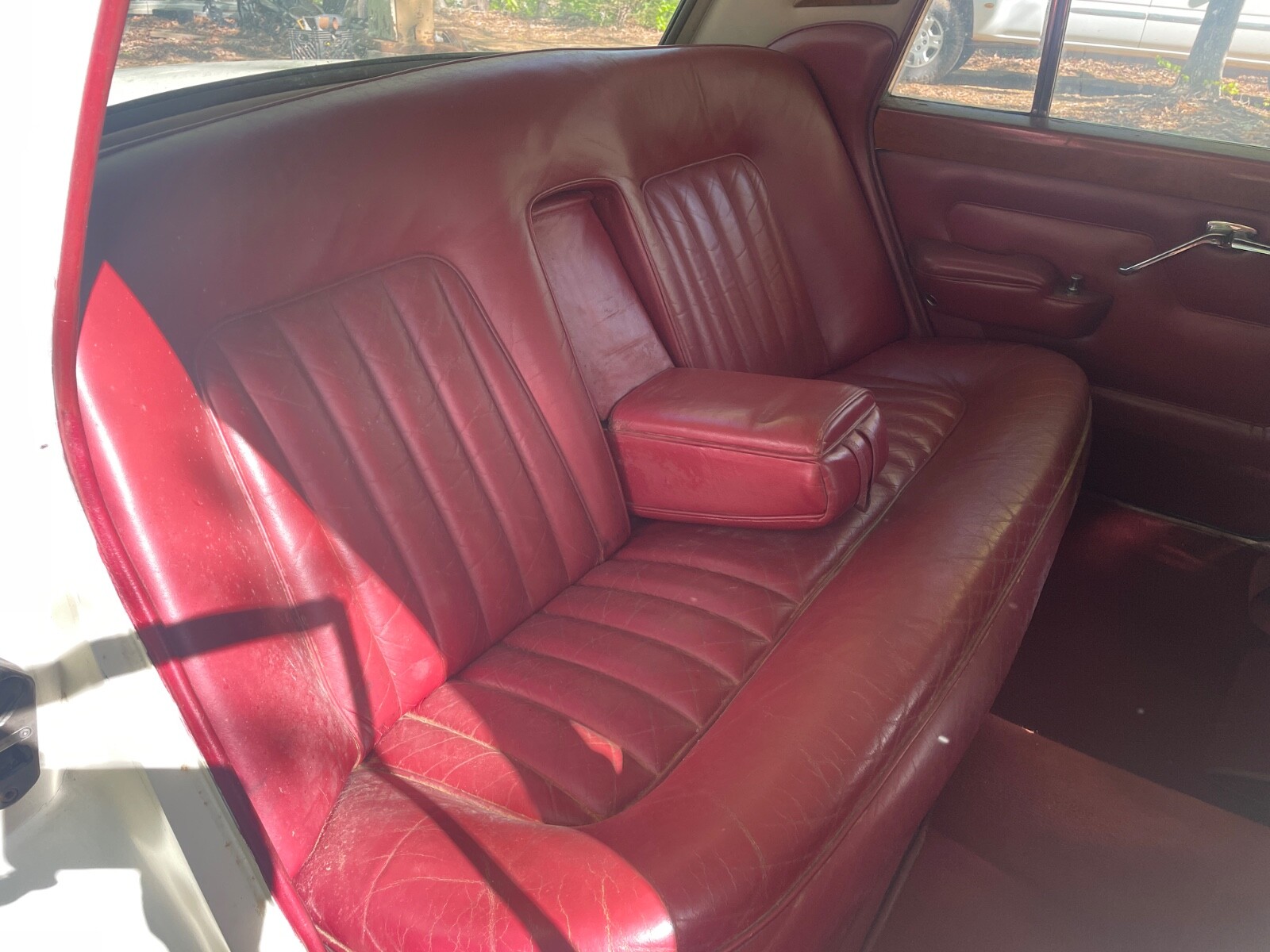 ROLLS ROYCE SHADOW LWB BENTLEY T1 STEERING WHEEL. WORLDS LARGEST USED INVENTORY